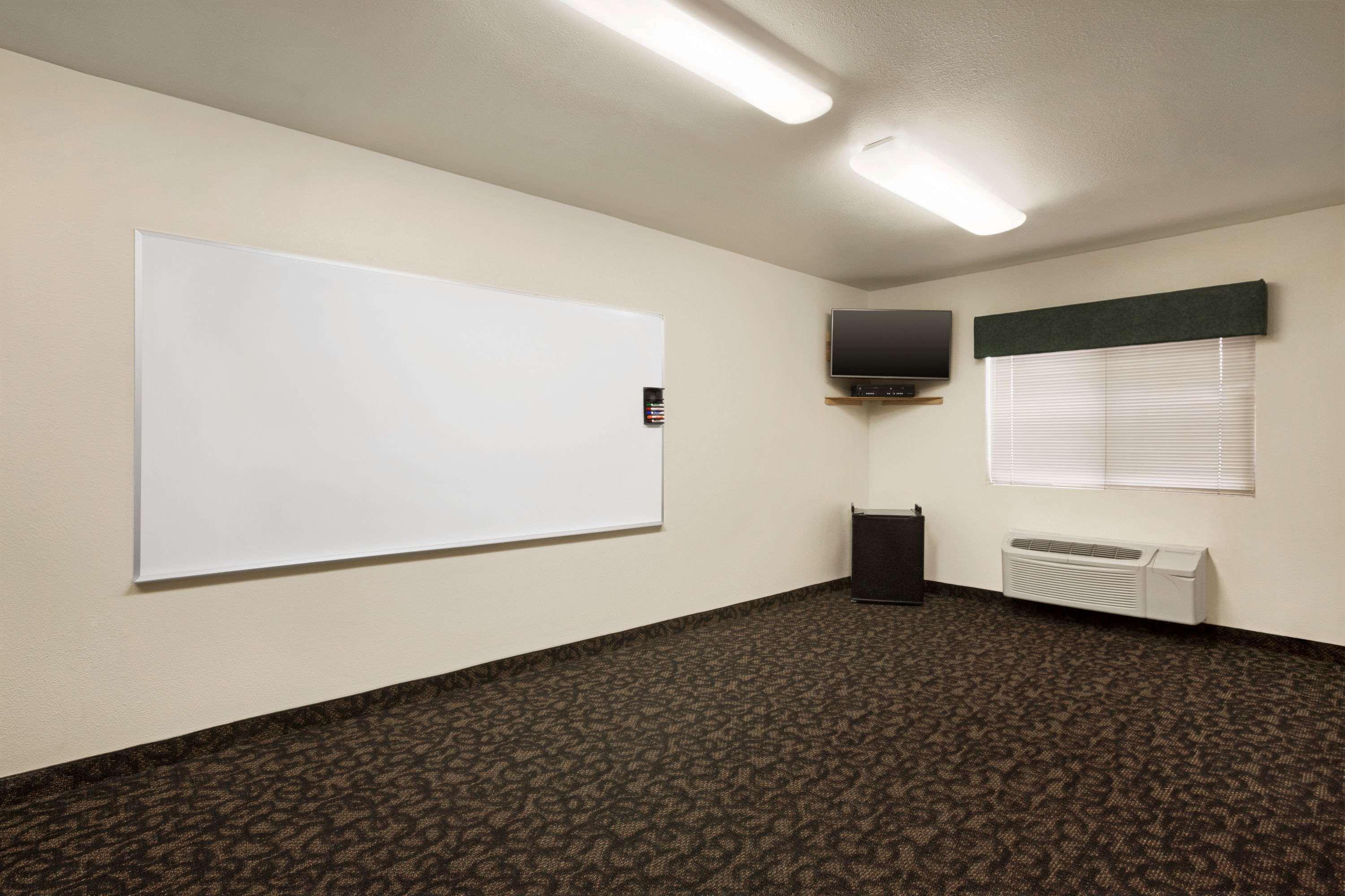 Travelodge By Wyndham 2*